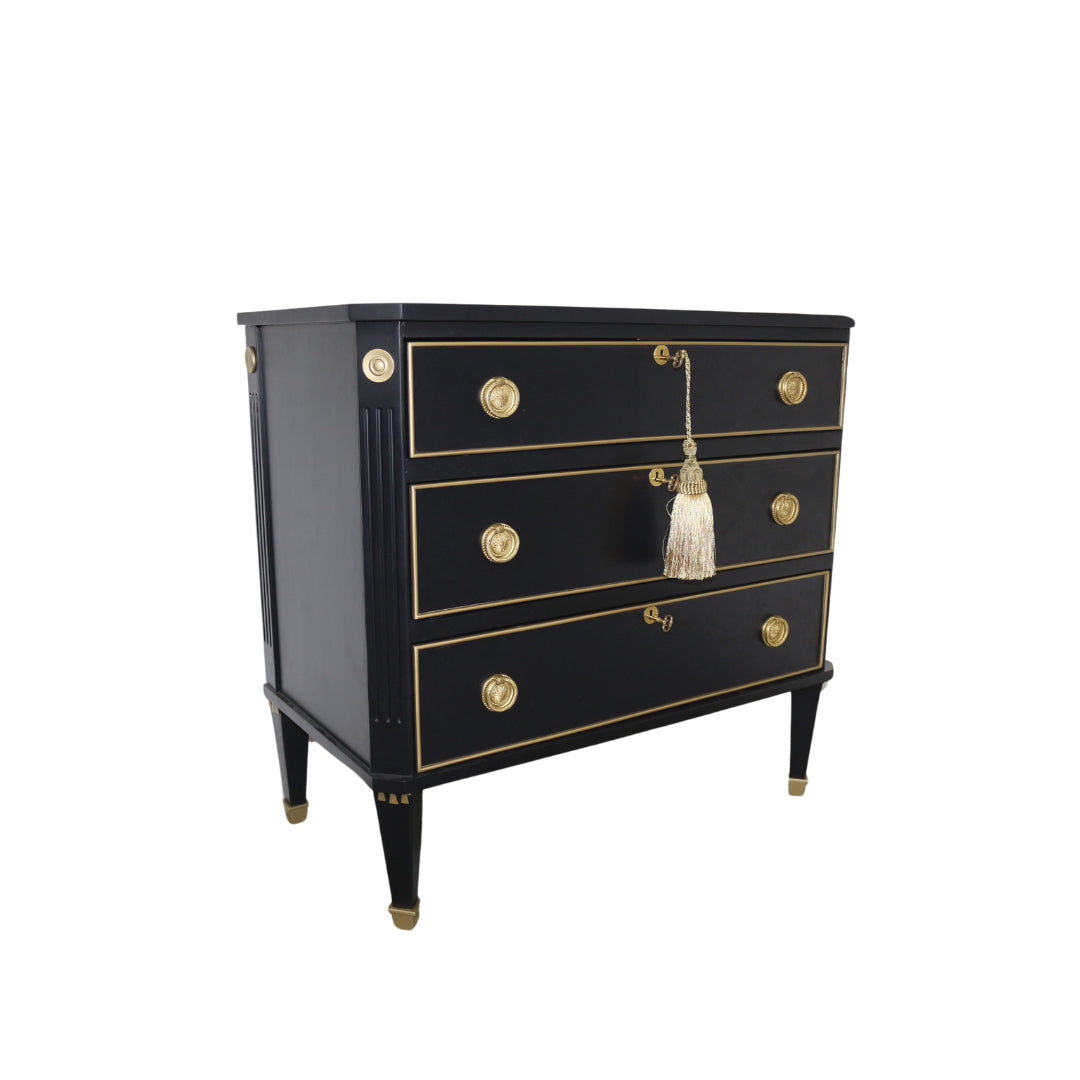 Furniture - Gustavian Dresser