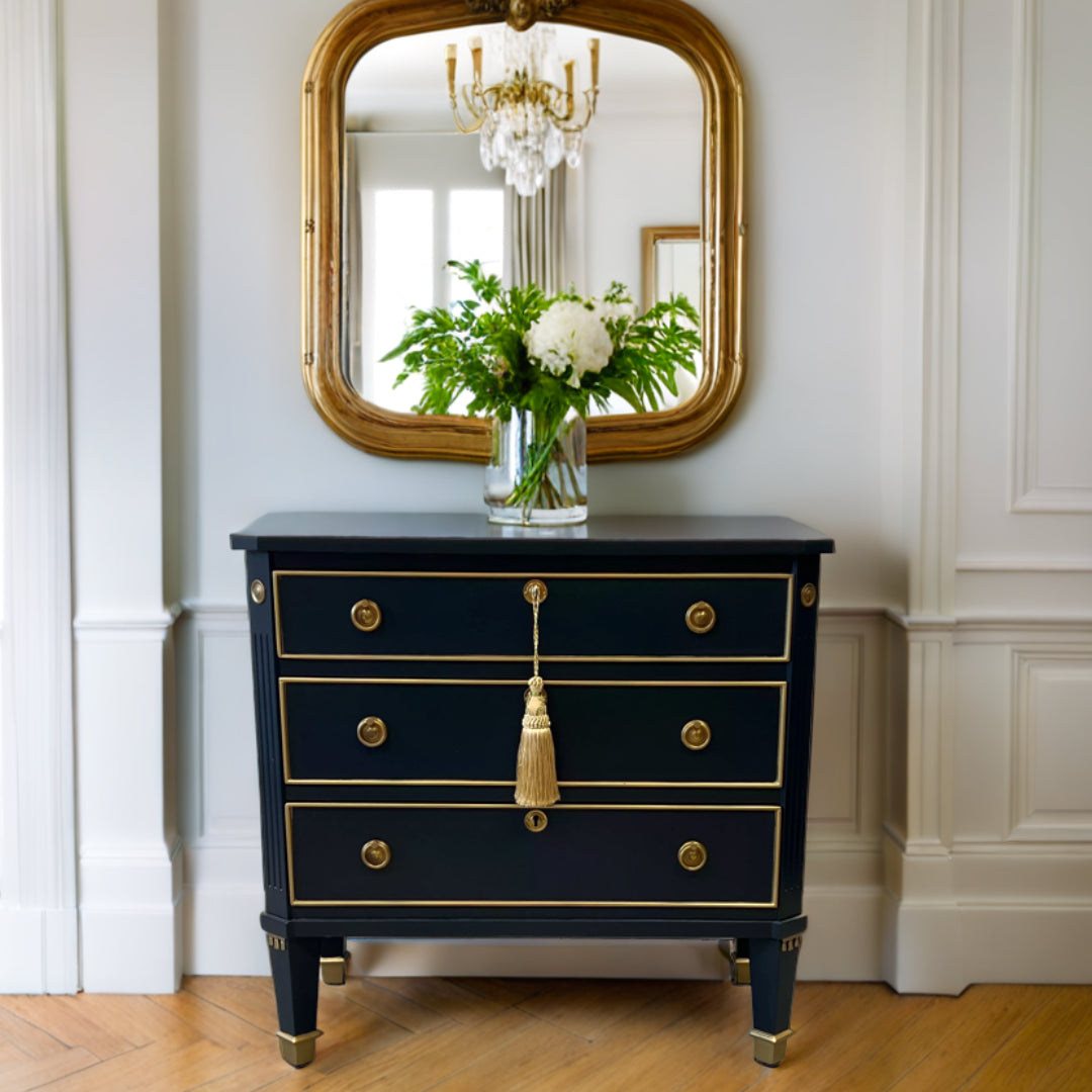 Furniture - Gustavian Dresser